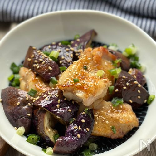 【甘酢がたまらない】鶏と茄子のごま甘酢炒め