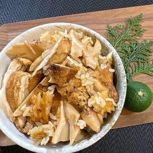 楽ラク手抜キッチン🐶🐾の作ってみた!投稿(秋の味覚【松茸ごはん】うま味で減塩＆驚くほど美味しい！)