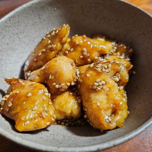 Maiの作ってみた!投稿(油は大さじ2♪むね肉で作る♪『揚げない鶏唐の甘酢ごまあえ』)