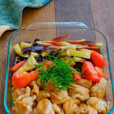 冷やしても美味しい♪夏野菜と鶏肉のさっぱり漬け