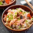 『鮭ハラスの炊き込みご飯』鮭の旨みたっぷり！ごちそうご飯♡