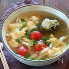 白だしで簡単！鍋ひとつ　とろろ昆布とトマトのかき玉うどん