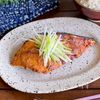 塗って焼くだけでご飯がすすむ!「鮭のごま味噌焼き」