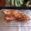 絶品!無添加【香ばし醤油ニンニクチャーシュー】の工程3