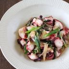 たこと香味野菜のごまポン炒め。