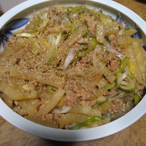 ももの作ってみた!投稿(ご飯がすすむ 大根と豚ひき肉の旨とろ春雨煮)