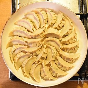 やみつきジュージー餃子 楽天市場】餃子計画 いちど食べたらやみつきになる餃子 720g * 2