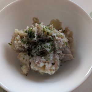 KUMIKOの作ってみた!投稿(【おかかツナポテサラ】レンジで簡単！少ない材料で手軽に作れる)