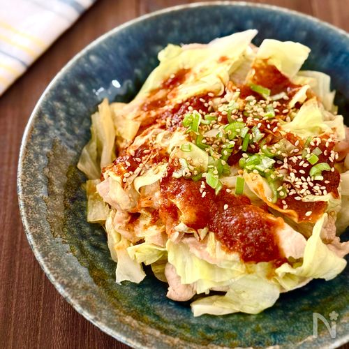材料ふたつで！《豚肉とキャベツのレンジ蒸し》