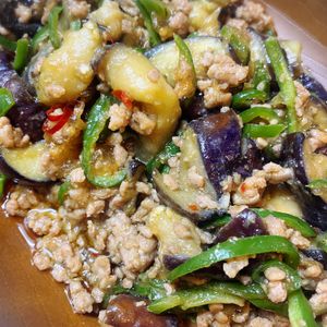 みおの作ってみた!投稿(濃厚！ご飯のおとも！なすとピーマンの肉味噌炒め)