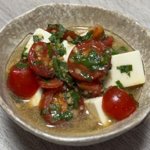 みーこの作ってみた!投稿(ずっと食べれる♡『豆腐とトマトの浸し青じそサラダ』)
