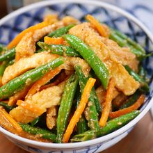 ヘルシー和食の惣菜♪いんげんと油揚げのごま味噌バター和え🥰