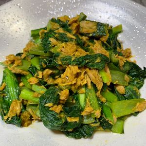 楽ラク手抜キッチン🐶🐾の作ってみた!投稿(お弁当に◎【小松菜とツナのカレー炒め】5分で完成♪)