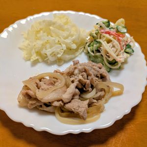 ゆきまる🐬🫧の作ってみた!投稿(下味要らず！豚こまで家計の味方◎家族が喜ぶ生姜焼き)
