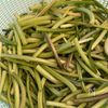 唯一無二の食感！芋づるの金平の工程2
