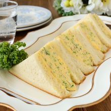 レンジで失敗なし♪キャベツとハムの厚焼き玉子サンド