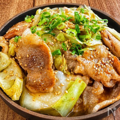 男子が喜ぶ♪【豚バラキャベツのスタミナ炒め】ご飯が進む◎
