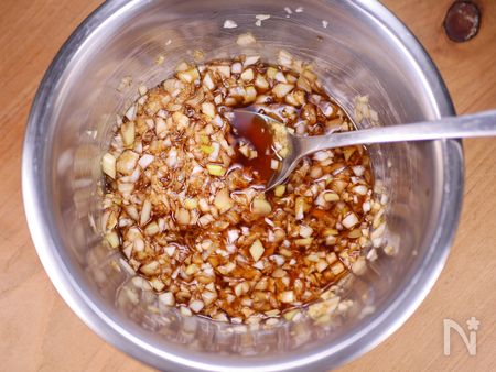 行列の中華屋さんの🍚豚バラなすの油淋鶏風の甘酢炒め🤩工程2