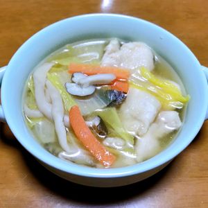 Nao★彡の作ってみた!投稿(10分でできる！鶏ささみと白菜のうま塩スープ)