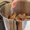 【腸活・抗酸化】ごぼうのトマトスープの工程1
