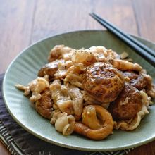 丸ごと椎茸と豚バラの白だしにんにくレモンバター炒め