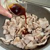夏の元気ごはん♪ふわとろ【甘辛豚とろろ丼】の工程2