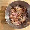 【和の旨みまとった】ジューシーあごだし唐揚げの下準備