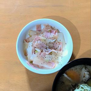 かおちゃんの作ってみた!投稿(絶品副菜！無駄なく美味しい♡『大根とベーコンのコンソメ炒め』)