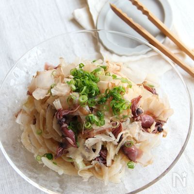 ホタルイカと新玉ねぎのサラダ《箸が止まらない!簡単!》