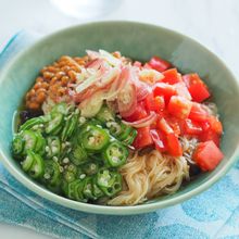 暑い日に食べたい!和えるだけ簡単『ぶっかけもずくそうめん』