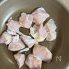 【鶏むね肉と長ネギの甘酢がらめ】ご飯が進む♪やみつき♡の工程1