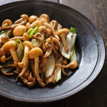 なめこ炒め【美味さに驚くぞ】