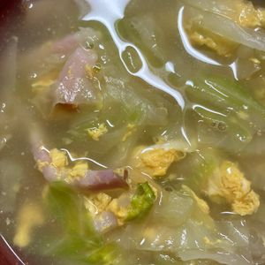 ここあの作ってみた!投稿(ふわふわたまごが美味しい【キャベツたっぷり中華スープ】)