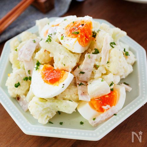 『カリフラワーと卵のシーザーサラダ』味付け簡単☆卵ごろっと♪