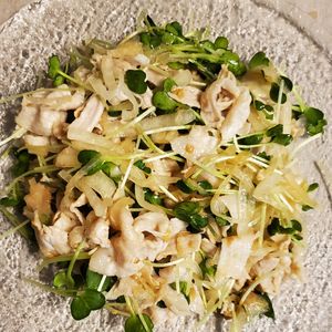週一だけは頑張ります💦の作ってみた!投稿(ヘルシーおかずサラダ🥗💕豚バラ玉ねぎの和風マリネ😋♪)