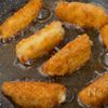 衣付け一瞬！『豚しそチーズロールカツ』の工程4