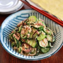 【きゅうりと塩昆布とツナの梅肉香味和え】和えるだけ！