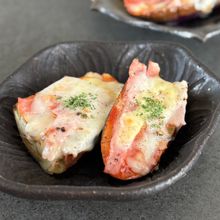 火を使わない♪【とろ〜りチーズのナスピザ】