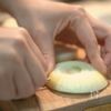 新玉ねぎの甘味が爆発‼︎『新たまグリル』の工程1