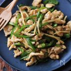 鶏胸肉のチンジャオロースー。
