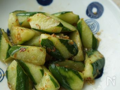 お弁当の隙間埋めに キュウリの塩炒め By Pick Less レシピサイト Nadia ナディア プロの料理家のおいしいレシピ
