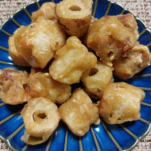 よっこの作ってみた!投稿(【ちくわのマヨカレー揚げ】サクッと1品！パクパク止まらない♪)