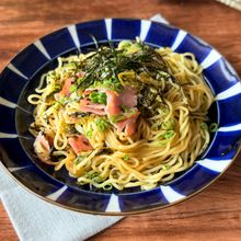 レンジで3分！【高菜ベーコン焼きそば】