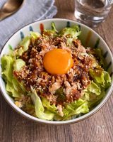 簡単なのにガッツリ旨い!「レタスとツナのスピード丼」