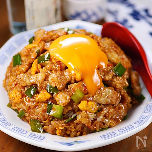 行列の中華屋さんの🍚ガッツリスタミナ☆🤩☆豚バラにら炒飯