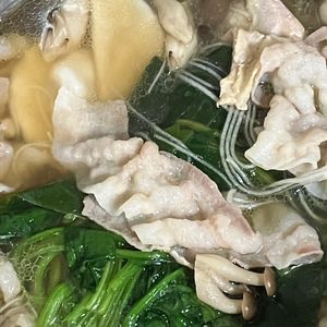 さっちゃんの作ってみた!投稿(ほうれん草と豚バラのにんにく鍋)