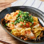 フライパンほったらかし『鶏むね肉とキャベツ＆キムチ蒸し焼き』