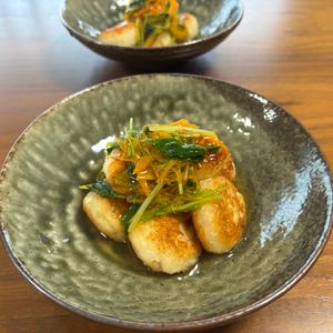 こむぎの作ってみた!投稿(むっちり食感♪はんぺんと豆腐のしんじょ揚げ【カニカマあん】)