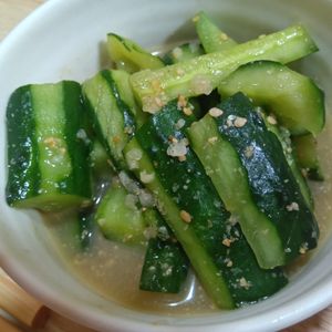 mmm10の作ってみた!投稿(きゅうりだけ～《キムチのような♡韓国風サラダ》)