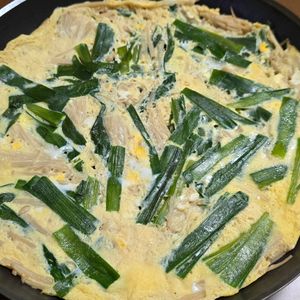月雪由翔の作ってみた!投稿(ニラとえのきの卵とじ♩麺つゆで簡単！5分でできるお手軽おかず)